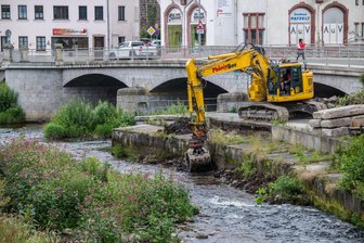 Kommentar zur Millioneninvestition in Aue: Warum ich mich auf den neuen „Stadtstrand“ freue - Die Bauarbeiten an der Zwickauer Mulde in Aue haben begonnen.
