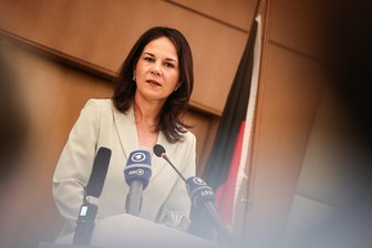 Kommentar zur Nominierung Baerbocks: Ein neuer Job zur falschen Zeit - Die scheidende Außenministerin Annalena Baerbock ist von der Bundesregierung als Präsidentin der UN-Generalversammlung vorgeschlagen worden.