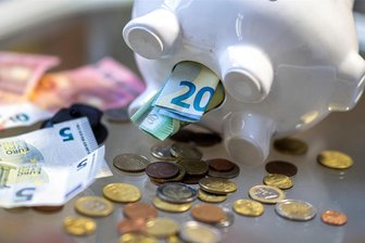 Kommentar zur Stadtratsdebatte über die Zwickauer Wirtschaftsförderung: Es geht nicht nur ums Geld - Die Kosten spielen bei vielen Ratsentscheidungen eine wichtige Rolle.