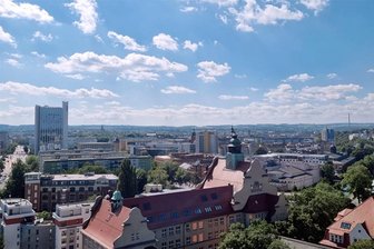 Kommentar zur Stadtratswahl in Chemnitz: Die zwei Gesichter einer Stadt - Chemnitz ist ambivalent. Ein Tag Kosmos, am anderen weiterer Rechtsruck im Stadtrat. Textbaustein: