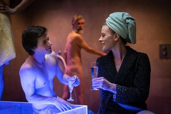 Komödie auf Chemnitzer Theaterbühne: Wenn es in der Sauna so richtig heiß wird - 