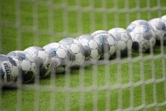 Kontaktbeschränkungen ab Freitag: Sachsens Fußballer wollen am Wochenende trotzdem spielen - Das Sozialministerium bewertet Freizeitsport als Privattreffen, die Sportverbände, darunter der Sächsische Fußball-Verband, nicht.