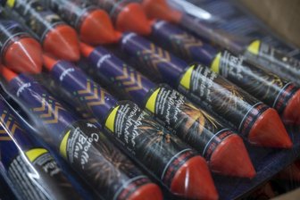 Kontrollen an tschechischer Grenze: Bundespolizei zieht 10 Kilogramm Pyrotechnik ein - 