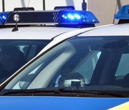 Kontrollen in Chemnitz: Polizei findet Drogen und Taser - Bei sogenannten Komplexkontrollen zur Bekämpfung der Drogenkriminalität und Durchsetzung der aktuellen Corona-Regeln in Chemnitz hat die Polizei am Mittwoch unter anderem Drogen und verbotene Waffen sichergestellt.