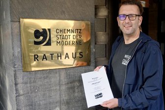 Konzept zum Chemnitzer Nachtleben im Internet abrufbar - Kai Winkler vom Kulturbündnis Hand in Hand hat am Mittwoch das Konzept zur Koordination des Chemnitzer Nachtlebens im Rathaus abgegeben.