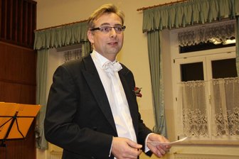 Konzert zum Jahresauftakt: Neujahrsklänge in Pausa - Jörg Leitz, Fachdirektor des Vogtlandkonservatoriums, freut sich auf das Konzert in Pausa.