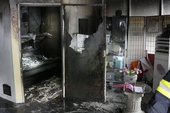 Kosmetikstudio ausgebrannt - 