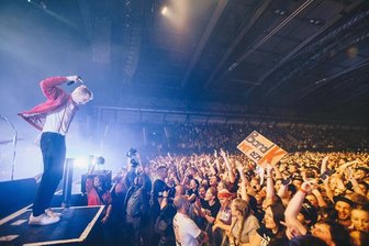 Kraftklub in Leipzig: Roter Alarm - Große Kunst vor 12.000 Fans: Kraftklub in Leipzig.