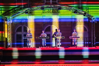 Kraftwerk-Auftritt in Chemnitzer Stadthalle ausverkauft – jetzt kommt eine Zusatzshow - Die Elektropop-Band Kraftwerk kommt auf ihrer Tour zweimal in die Chemnitzer Stadthalle.
