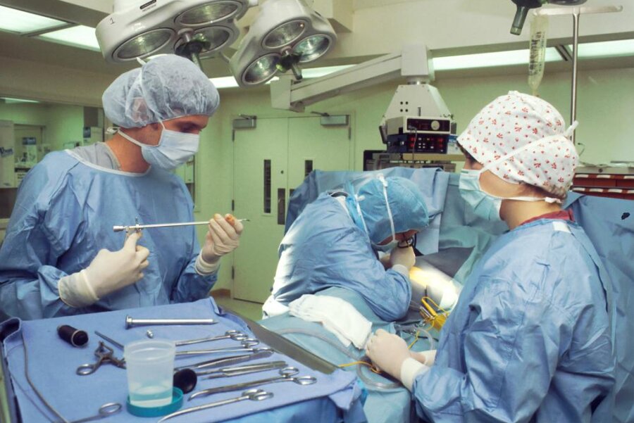 Krankenhausreport: Nur Kliniken mit Erfahrung sollen noch operieren - 