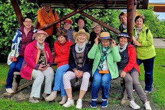 Krankenschwestern auf Kremsertour im Erzgebirge - Muntere Truppe: Die Teilnehmerinnen der 40. Ausfahrt der Mitarbeiterinnen der früheren Poliklinik Stollberg.