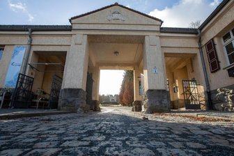 Kranzniederlegung zum Volkstrauertag am Sonntag in Plauen - Auf dem Plauener Hauptfriedhof wird am Sonntag der Opfer von Krieg und Gewalt in Vergangenheit und Gegenwart gedacht.