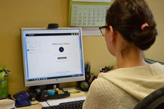 Die Sächsische Krebsgesellschaft möchte Patienten und Angehörige mit Hilfe der Videosoftware Skype beraten.