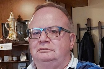 Kreisfußballpräsident Jörg Prager: "Was sich beim DFB abspielt, sehe ich sinngemäß auch beim FCE Aue so" - Sieht so aus, als würde sich Jörg Prager genüsslich zurücklehnen. Dem ist aber nicht so, denn der Präsident des Kreisverbandes Erzgebirge sorgt sich um den Fußball auf allen Ebenen.