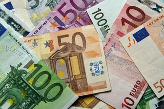 Kreistag legt Spätschicht ein: Was taugt der Etat für 2023/24? - 690 Millionen Euro umfasst der Etat des Vogtlandkreises. 40 Prozent davon gehen für Sozialausgaben drauf. 