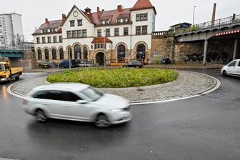 Kreisverkehr am Chemnitzer Südbahnhof ab Montag für zwei Wochen gesperrt - Der Kreisverkehr am Chemnitzer Südbahnhof wird für zwei Wochen gesperrt.