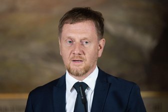 Kretschmer: Grundgesetz hat nichts an Bedeutung verloren - Das Grundgesetz bleibt aus Sicht von Sachsens Regierungschef Michael Kretschmer auch mehr als 75 Jahre nach seiner Entstehung die wichtigste Grundlage für das Zusammenleben der Deutschen. (Archivbild)