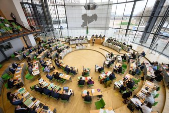 Kretschmer mit Regierungserklärung zur Staatsmodernisierung - Ministerpräsident Michael Kretschmer (CDU) gibt im Landtag eine Regierungserklärung zur Staatsmodernisierung ab.(Archivbild)
