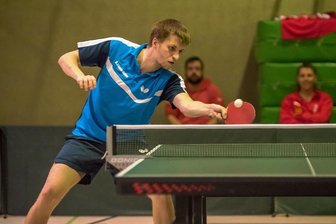 Krieg lässt Sportler aus Ukraine im Erzgebirge stranden - Stanislaw Chornobaiew gehört zu den Leistungsträgern beim TTC Lugau. Im Moment ist der 26-jährige Ukrainer mit den Gedanken allerdings hauptsächlich in seinem Heimatland. 