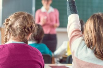 Kriegsflüchtlinge: Wie sich Schul- und Kitaträger vorbereiten - In der Region, hier ein Symbolbild, stellt man sich auf die Aufnahme ukrainischer Schüler ein.