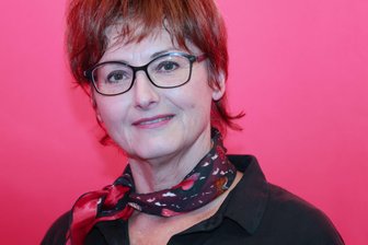 Krimi-Autorin stellt in Meerane ihr neues Buch vor - Die Krimi-Autorin Thea Lehmann auf der Frankfurter Buchmesse 2022.