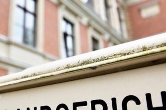 Kriminalpsychiater: 63-Jähriger tötete seine Frau im Wahn - Am Landgericht in Zwickau wurde der Fall verhandelt.