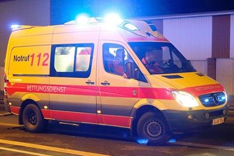 Kripo ermittelt: Schwerverletzter Chemnitzer in Wohnung gefunden -