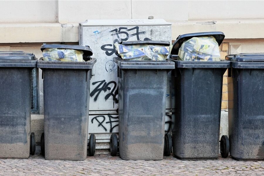Krisensitzung nach Bürgerbeschwerden: Neuer Müll-Tourenplan im Vogtlandkreis geht nicht auf - 