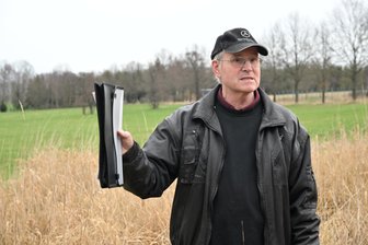 Kritik an Plänen zur Löschwasserversorgung Mühlau: Warum es trotzdem ein Konzept braucht - Gemeinderat Volkar Bretschneider ist mit dem Löschwasserkonzept der Gemeinde Mühlau nicht einverstanden, weil seiner Meinung nach die Maßnahmen finanziell nicht untersetzt sind.
