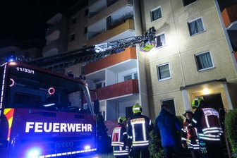 Küche in Mehrfamilienhaus in Brand geraten - 