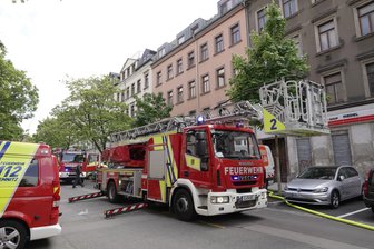 Küchenbrand: Zwei Kinder und ein 30-Jähriger verletzt -