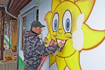 Künstler lässt in Planitz Sonne aufgehen -