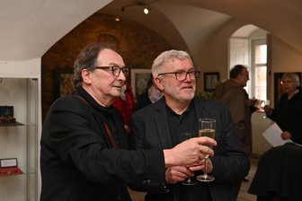 Künstlerduo stellt Schmuck und Fotografie im Schloss Waldenburg aus - Thorsten Dahlberg (links) und Wiegand Sturm stellen im Schloss Waldenburg aus.