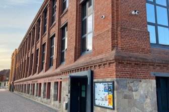 Künstliches Gelenk im Fokus: Patientenforum in Flöha enthüllt neueste Behandlungswege - Im Mehrzwecksaal der Alten Baumwolle findet am 19. Mai ein Patientenforum statt.
