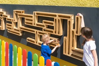 Kugeln rollen auf Neuhausener Murmelbahn der Superlative - 