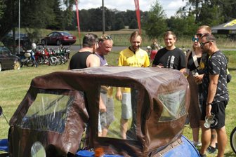 Kult-Mopeds: Simson-Freunde treffen sich bei Geringswalde - Mit einem sogenannten Krause-Duo waren Fans aus Zetteritz angereist.