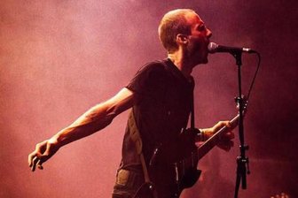Kultband Mizmor live in Leipzig: Klingt so eine Stahlskulptur von Serra? - Liam Neighbours ist Mizmor. Foto: Profound Lore Records