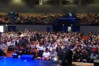 Kultur-Neustart: Darauf müssen sich Konzertbesucher einstellen - Für das Bee-Gees-Musical "Massachussetts", das am Sonntag in der Stadthalle zu erleben war, hätten mehr Tickets verkauft werden können. Doch eine höhere Auslastung lassen die Hygieneregeln derzeit nicht zu. 