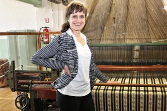 Kulturhauptstadt 2025 in der Historischen Schauweberei Braunsdorf: „Jeden Monat ein kleines Highlight“ - Cornelia Hilsberg leitet seit einem Jahr die Historische Schauweberei in Braunsdorf. Jetzt hat sie eine erste Bilanz vorgelegt.
