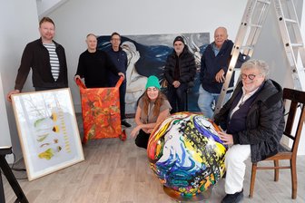Kulturhauptstadt aus eigener Kraft: Künstler tauschen den Buntstift gegen den Akkuschrauber - Sieben von zehn: Phillip Hiersemann, Peter Kallfels, Steffen Vollmer, Dagmar Zemke, Dieter Wuschanski, Klaus Süß und Gregor Torsten Kozik.