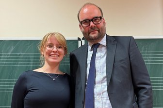Kultusminister Piwarz in Frankenberg: Das Schulsystem der DDR kann heute nicht mehr mithalten - Sachsens Kultusminister Christian Piwarz folgte einer Einladung von Maja Dudschig, Schülerin der 11. Klasse am Luthergymnasium, zu einem von ihr organisierten Podiumsgespräch.