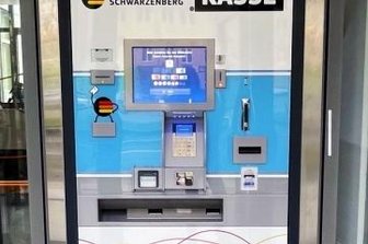 Kundenbüro der Stadtwerke Schwarzenberg wieder offen - Der Kassenautomat hilft bei kontaktlosen Zahlungen.