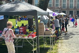 Kundgebung und Fest: Das planen die Gewerkschaften am 1. Mai im Erzgebirge - Zu einem Maifest wird am 1. Mai in den Stadtgarten in Aue eingeladen - wie bereits im vergangenen Jahr.