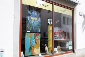 Kunst im Schaufenster - Das ehemalige Spielwarengeschäft Lange.