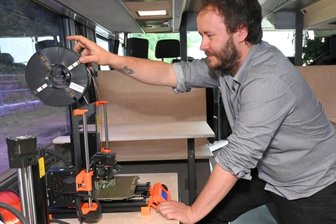Kunst- und Zukunftsmobil macht in Aue Station -