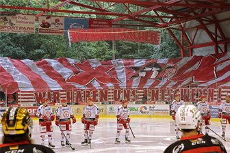 Kunsteisstadion im Sahnpark in Crimmitschau: Stadträte fordern Studie zur Zukunft der traditionsreichen Spielstätte - Zur Sitzung am 21. September steht ein Antrag von „Für Crimmitschau“ auf der Tagesordnung. Die Stadträte fordern eine Machbarkeitsstudie.