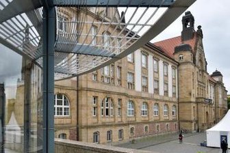 Kunstsammlungen: Portrait-Ausstellung verlängert -
