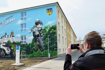 Kunstwerk bereichert neues Pflegeheim -