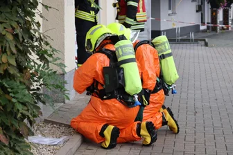 Kurioser ABC-Einsatz in Chemnitz: Für wen das verdächtige weiße Pulver bestimmt war - In Chemnitz-Grüna hatte ein Anwohner der Chemnitzer Straße einen Brief geöffnet, in dem sich eine unbekannte Substanz befand.