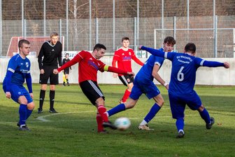Kurz nach seinem 18. Geburtstag: Langenauer Fußball-Youngster mit Doppelpack bei Männerpremiere - Fortuna-Kapitän Jan Sandig (M.) erzielte in der 35. Minute das zwischenzeitliche 2:0.
